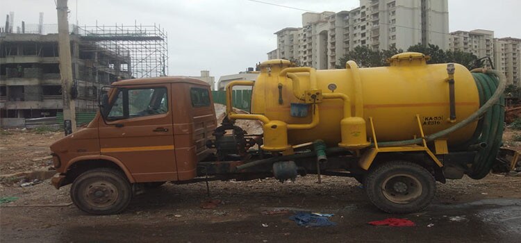 Sewer Suction Cleaning Service